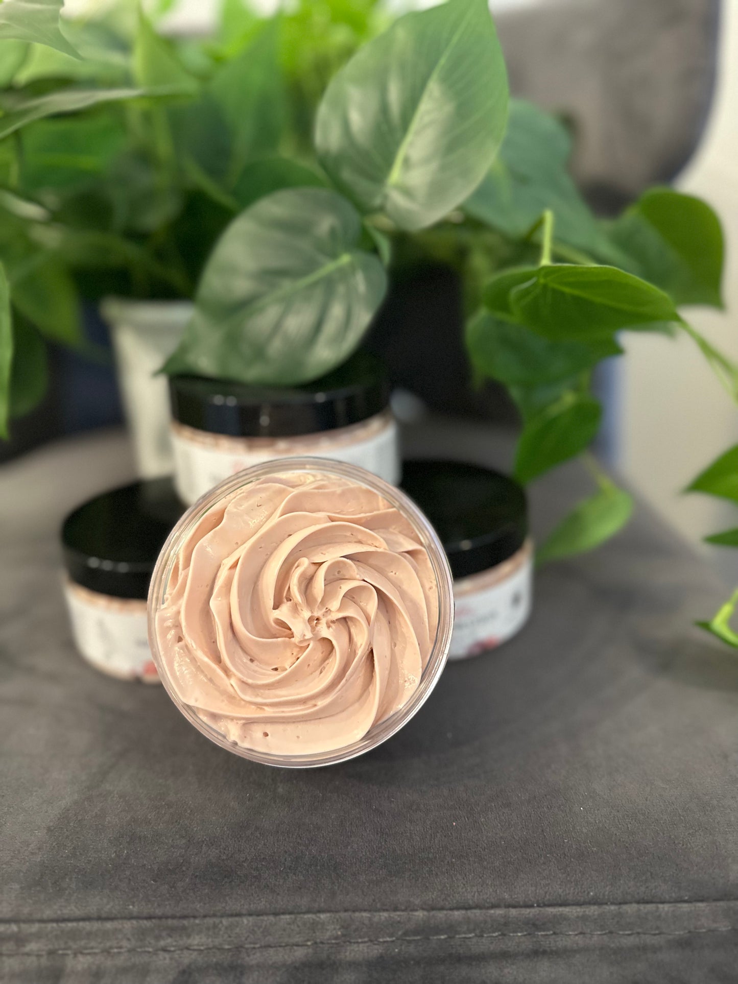 SILKY HYDRATION TWISTING BUTTERCREAM